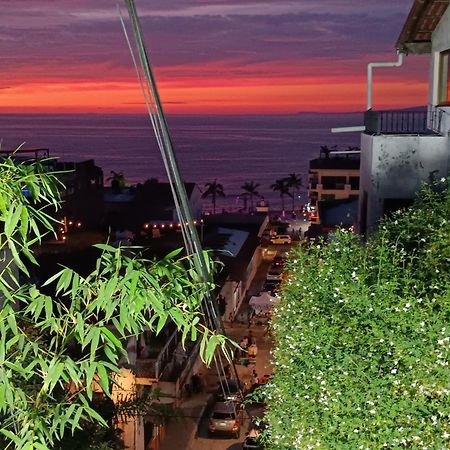 Estudio Y Terraza Con Vista Al Mar Por El Malecon Apartment Puerto Vallarta Exterior photo